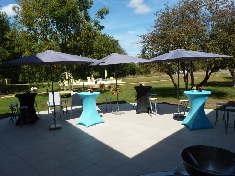 DOMAINE de MARIN, salle de réception et hébergements.