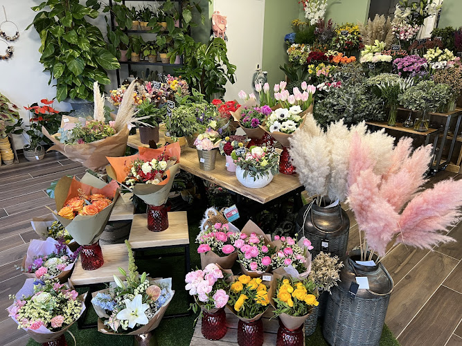 A FLEUR DE POT LEGUEVIN