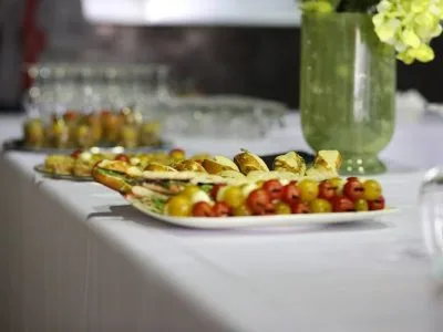 A LA CARTE TRAITEUR & RESTAURANT - HALAL