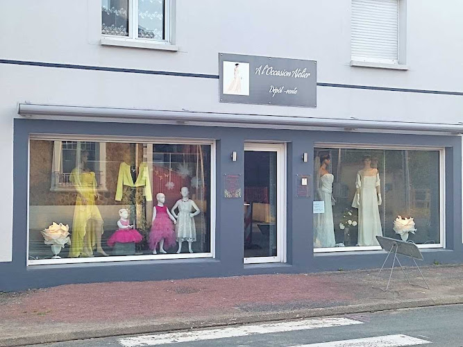 A l'occasion atelier - dépôt-vente vêtements de cérémonie et robes de mariée - Vendée