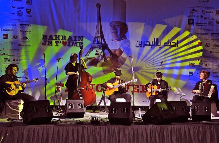 Cabaret Deluxe Jazz Manouche