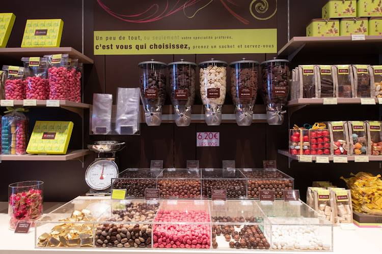 Chocolat de Neuville Lyon Frères Lumière