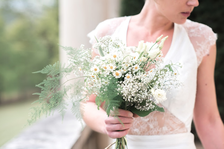 Création Signé Edith - Robe de Mariée sur mesure, Robe de Mariage, Costume de Mariage , Costume pour les témoins à Grenoble