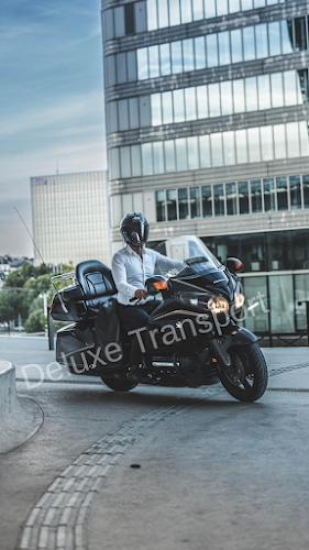 Deluxe Transport - Taxi Moto Paris 10