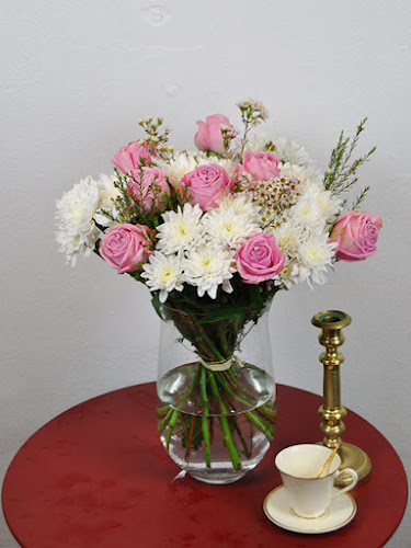 Des Fleurs Au Balcon