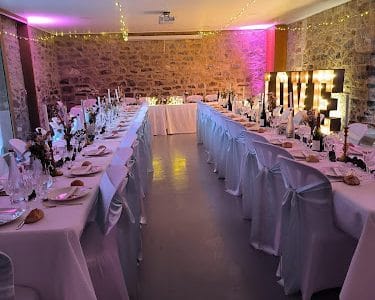 Domaine "Les Jardins du Cot" gîte de groupe - location de salle - mariage Béarn Pyrénées