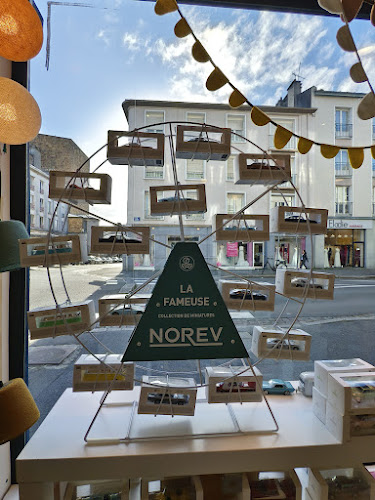 Eglantine Mariages & Cérémonies, robes de mariées à Brest