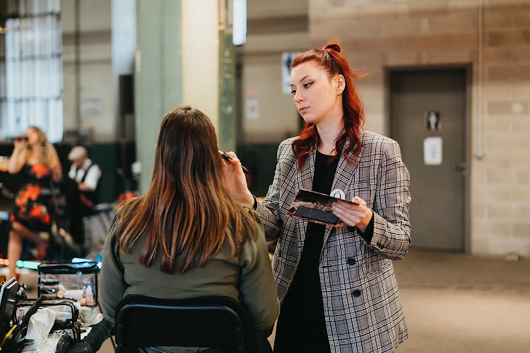 Ella Chatel : maquillage et coiffure mariée à Strasbourg