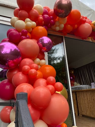 ELODIE VILLEMUS WEDDINGS LYON