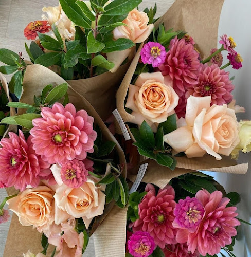 Gladys Flowa | Designer floral