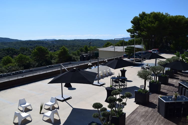 Le Cube Réceptions - Réunion, mariage, anniversaire, showroom, afterwork, ...