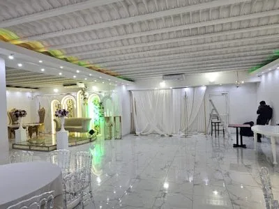 SALLE LES PALMIERS