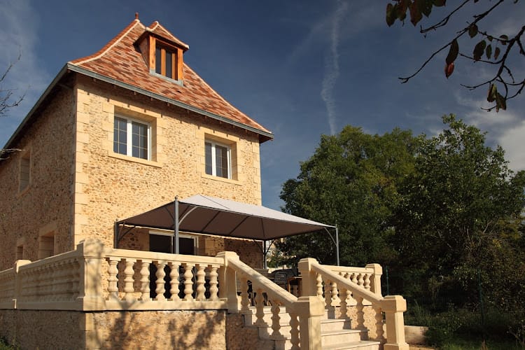 Domaine de Landrevie : Location gîtes avec piscines & court de tennis en Dordogne, Périgord Noir