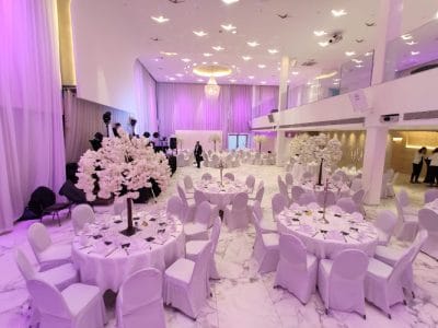 Le Pavillon De La Soie