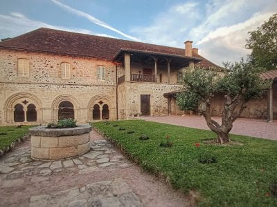 Abbaye Saint Gilbert - Salles de réception - Chambres d'hôtes