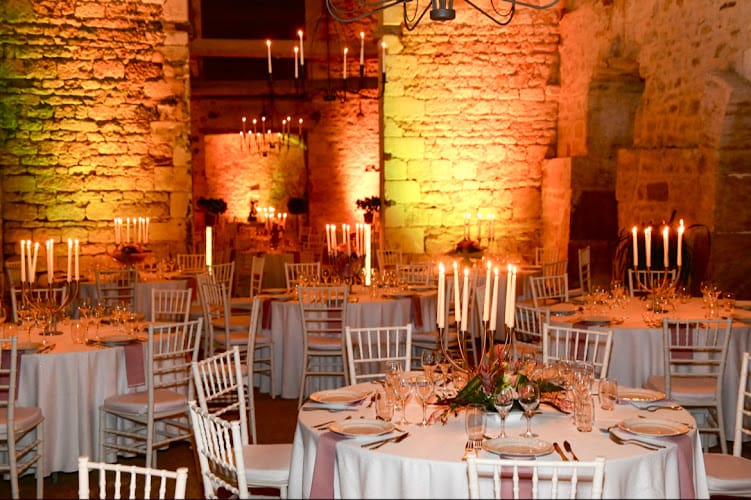 Salle de mariage et réception en Bourgogne à l'Abbaye du Val des Choues