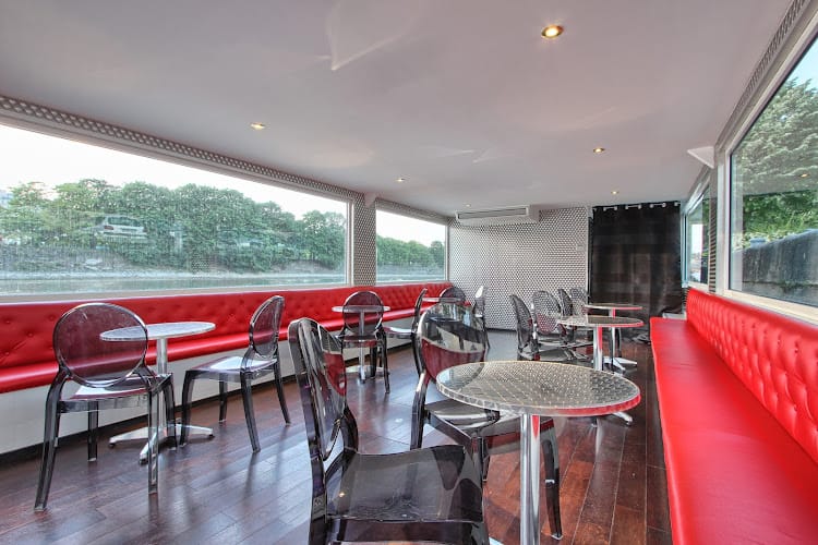 La Parisienne Receptions