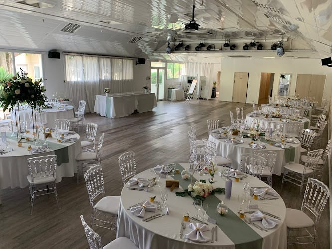 Au Jardin Des Saules