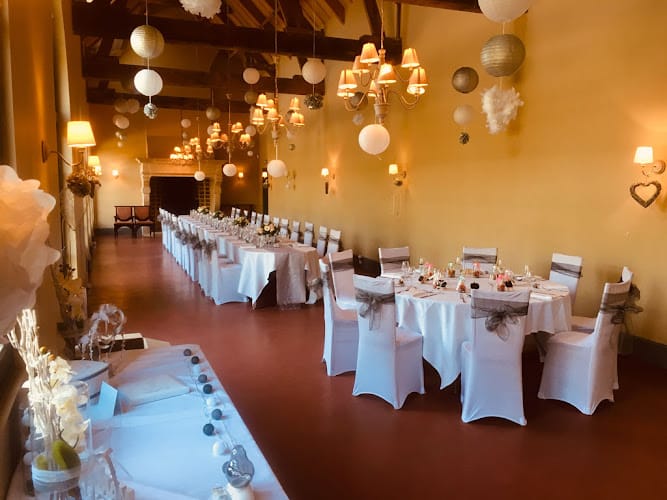 Les salles de réception du Fruit Défendu