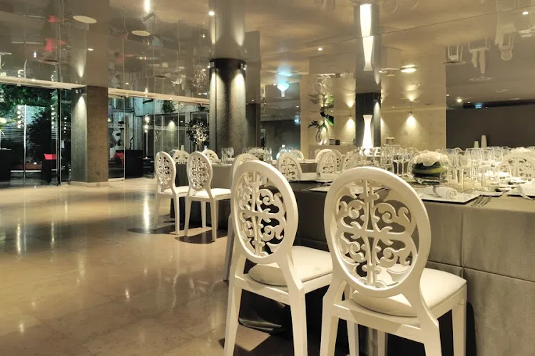 Le 28 George V