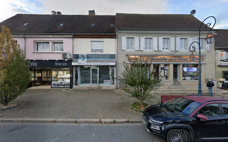 La Petite Robe Festive