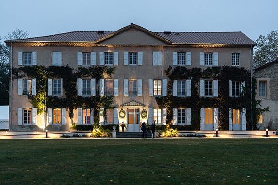 Château de Césarges - Location / Séminaires / Team Building / Réunions / haut de gamme