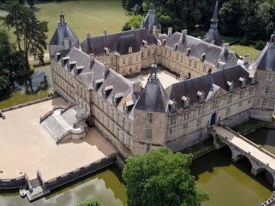 Château de Sully en Bourgogne