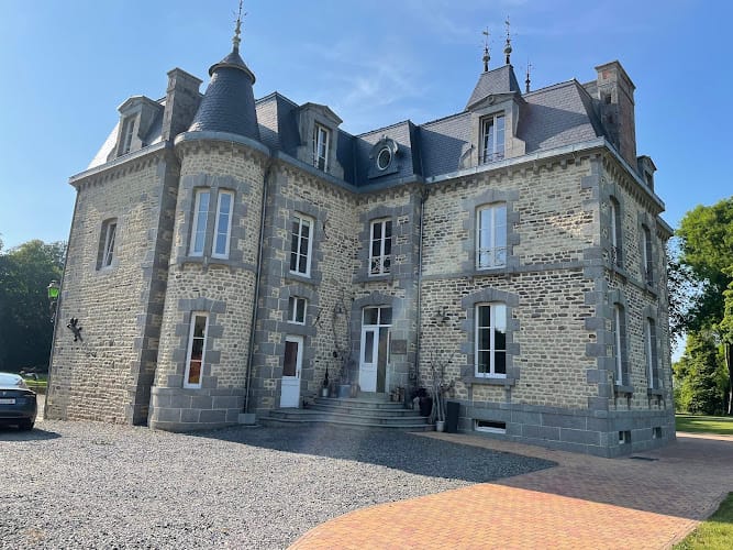 Les Châteaux de La Lucerne d'Outremer