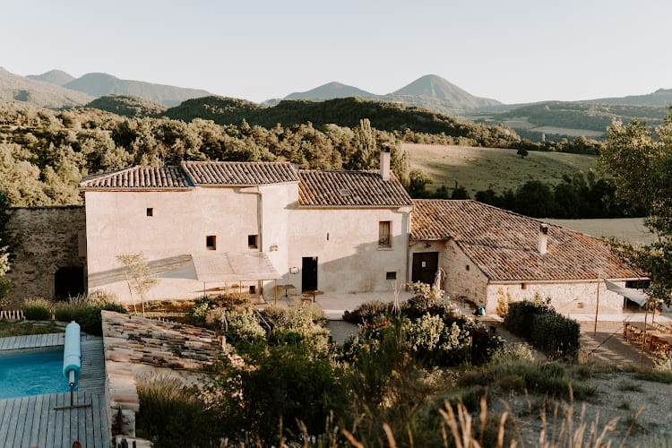 Les Nuits du Taris: Gîte, Maison de Vacances, Domaine de Mariages, Stages, Séminaires, Drôme, Provence, Rhône alpes, France