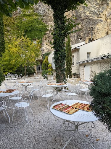 La Grotte de la Roche aux Fées