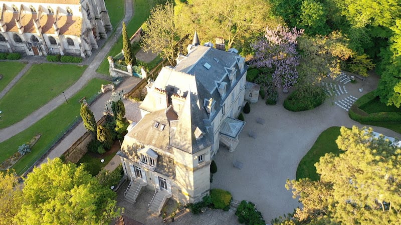 DOMAINE DE PRÉCY - le Château