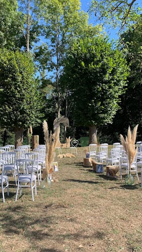 Domaine De Carles