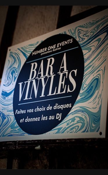 Le Bar à Vinyles, le vrai ! Animation musicale 100% Originale.