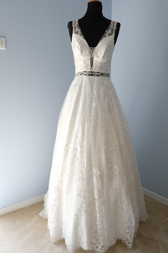 Jardin d'étoffes création robe de mariée Nantes