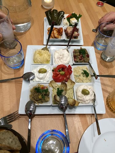 Karavaki au Jardin de Luxembourg