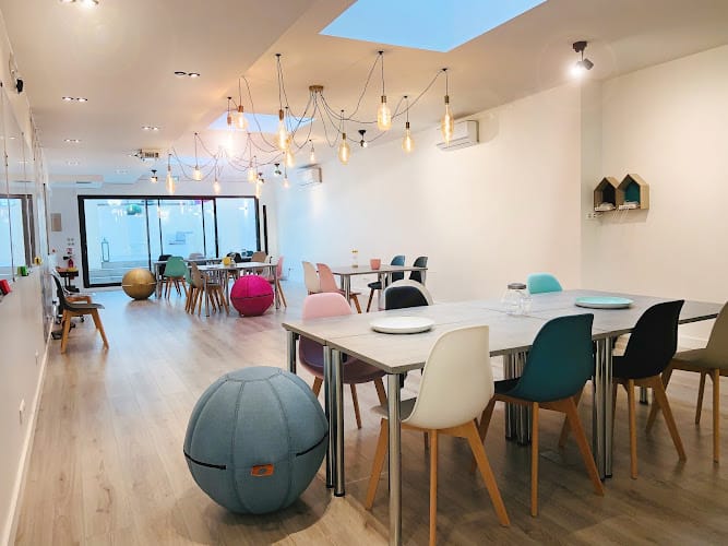 LE MEETING PLACE: Salle de séminaire à Paris, espace pour événement professionnel, Team building, Workshop, Réunion...