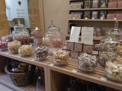 Le Roy René Aix-en-Provence, Confiserie du centre-ville