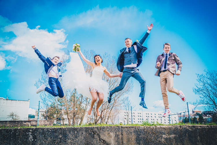 Les Dimanches Matins