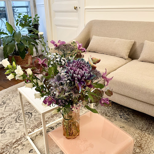 Les filles d'à côté - fleuriste