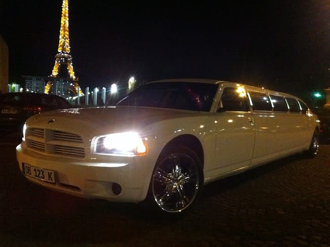 LIMOUSINE A PARIS