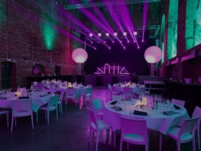 LOCATION DE FÊTE : matériel événementiel réception structure gonflable barnum chapiteau table chaise prox St-Étienne Loire 42