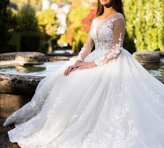 Love Me In White | Robes de Mariée