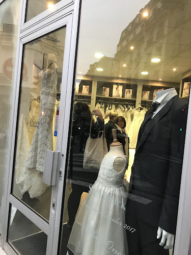 Mariée Parisienne: Robe de mariage et de Cocktail à Paris