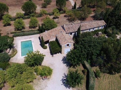Mas du Perussier : Maisons de vacances, ch. d'hôtes, avec piscine, mariages réceptions, proche Lourmarin, Luberon 84
