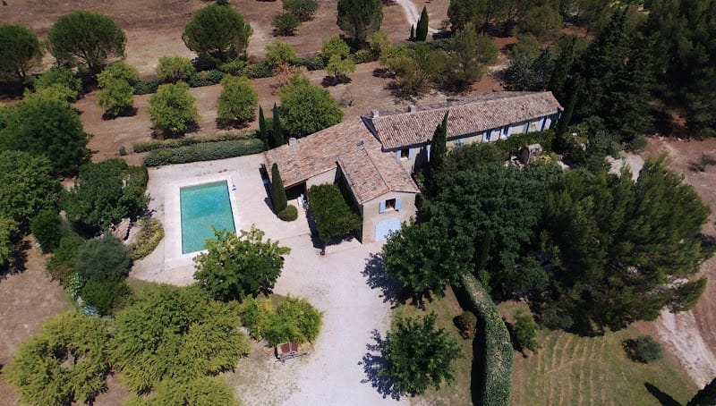 Mas du Perussier : Maisons de vacances, ch. d'hôtes, avec piscine, mariages réceptions, proche Lourmarin, Luberon 84