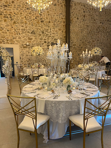 Mona déco ( décoratrice événementiel)