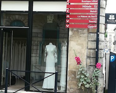 Noce Blanche - Robe de Mariee Bordeaux