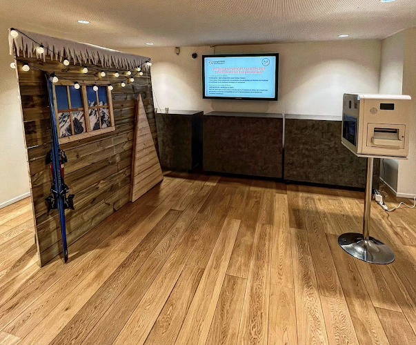 Pic Your Moment - PYM