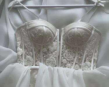 Robes de mariées Dijon by Aks'ELLES