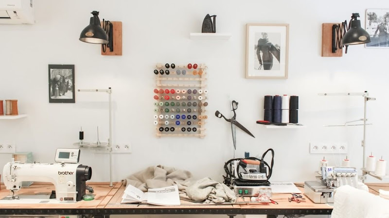 Tilli - Votre artisan couturier - Henry Monnier